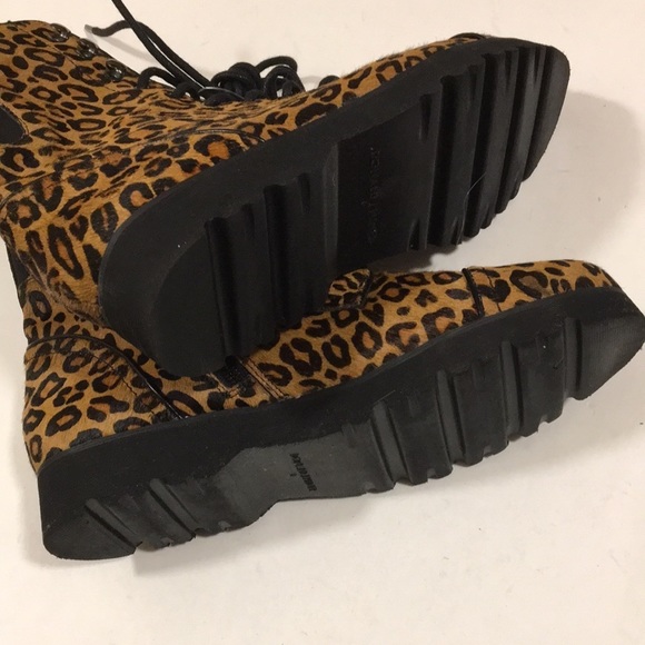 NWOB Donald J Pliner Camren Leopard-Print Hiker Boots - Picture 15 of 16